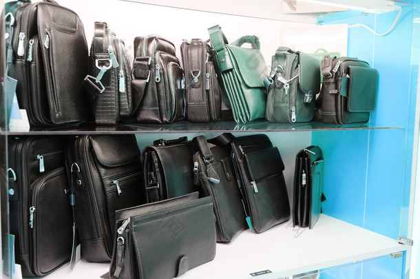 精致皮具，質感生活——高品質皮具零售新體驗